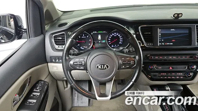 Kia The New Carnival id 2520503 из Кореи 14