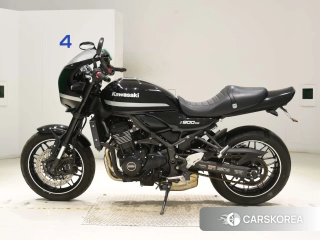 Проданный Kawasaki Z900RS CAFE 2021 из Японии