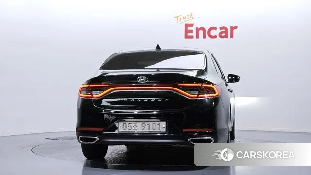 Hyundai Grandeur IG id 3651793 из Кореи 14