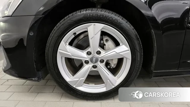 Audi A6 (C8) id 3777996 из Кореи 14