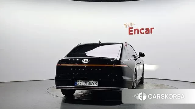 Hyundai Grandeur (GN7) id 3043024 из Кореи 14