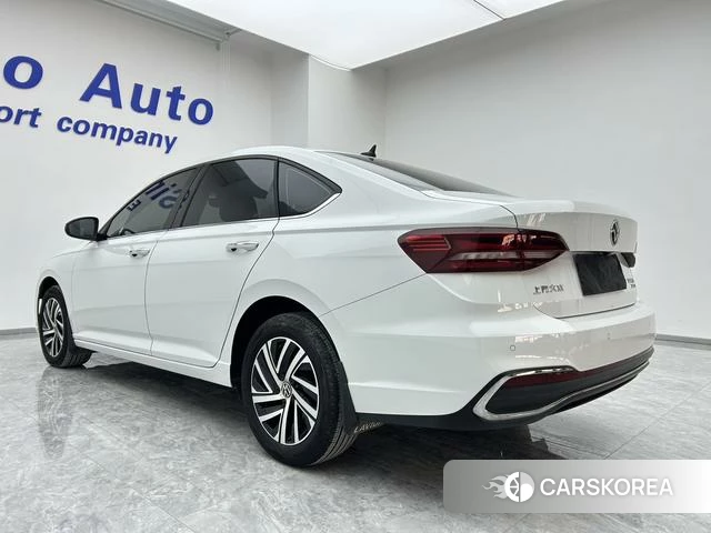 Volkswagen Lavida id 4242025 из Китая 13