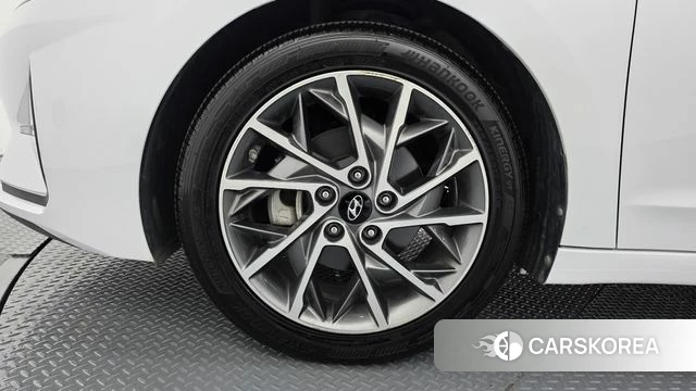 Hyundai The New Avante AD id 4508245 из Кореи 24