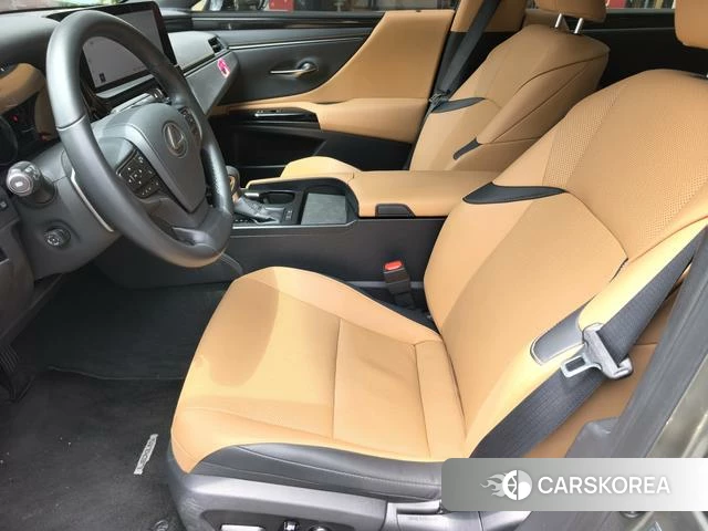Lexus ES 2024 Шампань из Китая, фото 4