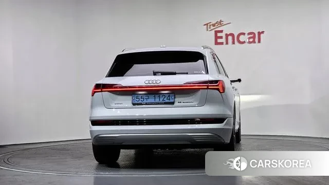 Audi e-Tron id 3655206 из Кореи 14