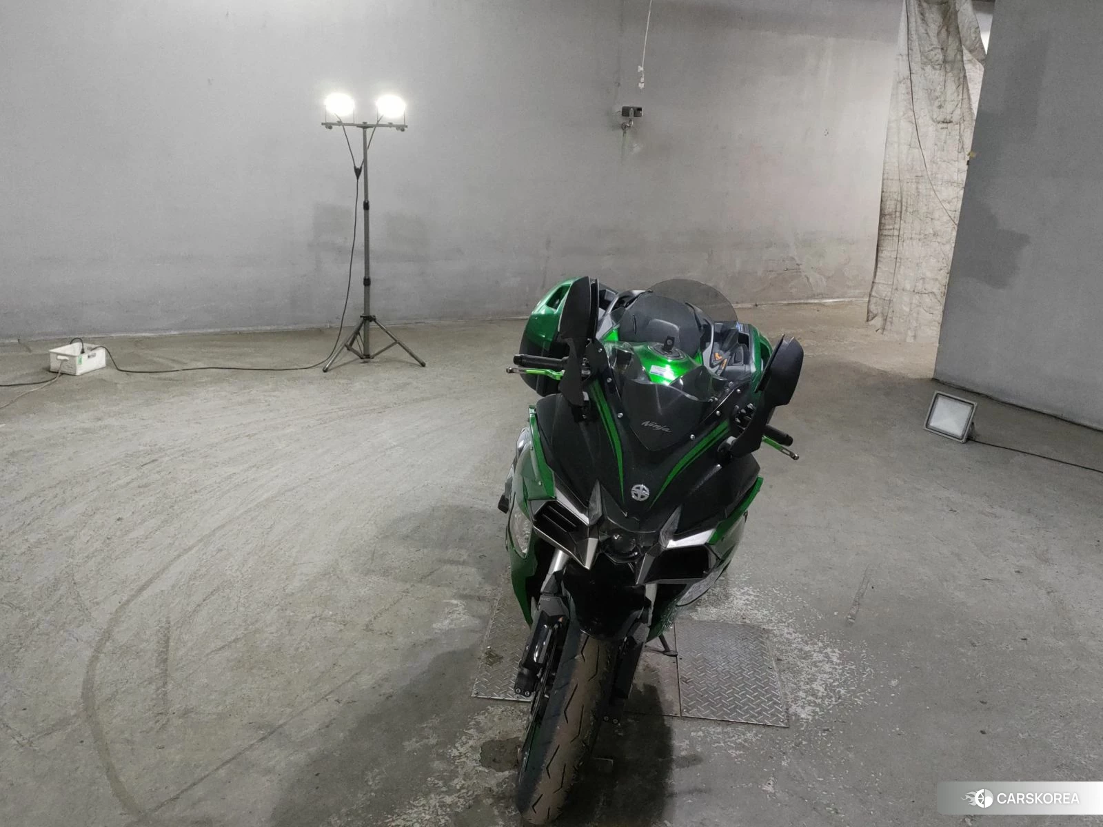 Проданный Kawasaki NINJA H2 SX SE 2021 из Японии, фото 4
