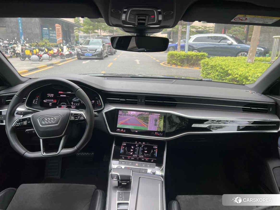 Audi A6L id 4462110 из Китая 11