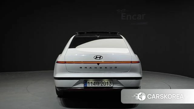 Hyundai Grandeur (GN7) id 4243842 из Кореи 30
