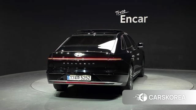 Hyundai Grandeur (GN7) id 4249187 из Кореи 32