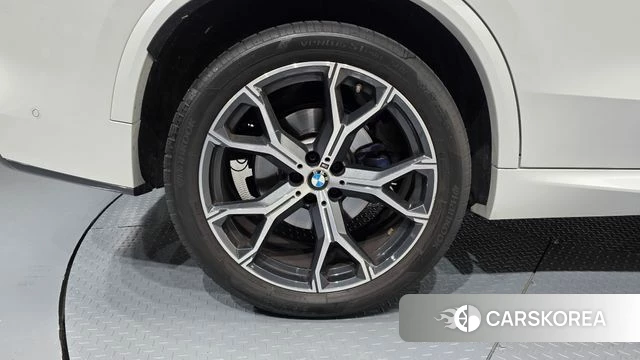 BMW X5 (G05) id 4892924 из Кореи 28
