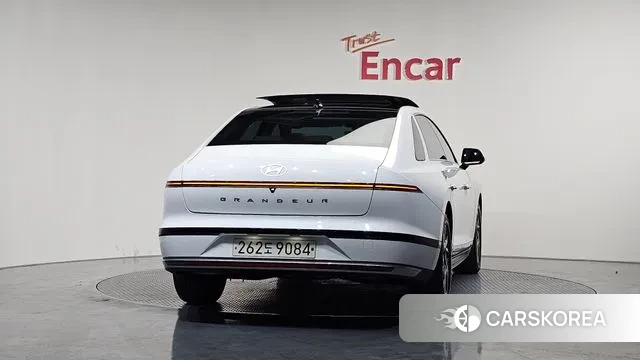 Hyundai Grandeur (GN7) id 3517760 из Кореи 14