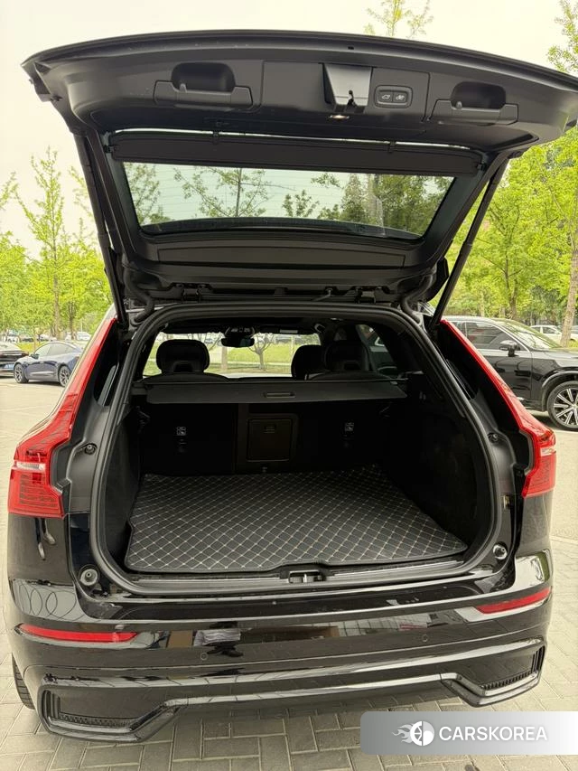 Volvo XC60 PHEV 2025 Черный из Китая, фото 6