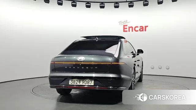 Hyundai Grandeur (GN7) id 3053238 из Кореи 14