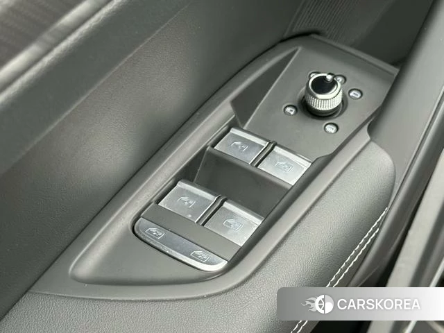 Audi Q5L id 4217450 из Китая 23