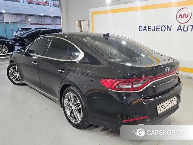 Hyundai Grandeur IG id 3308162 из Кореи 14