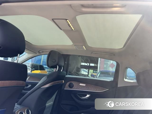 Mercedes-Benz E-class id 4208150 из Китая 10