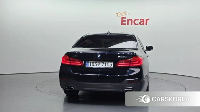 BMW 5 Series (G30) id 4410393 из Кореи 14