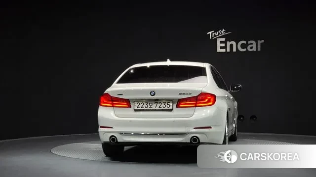 BMW 5 Series (G30) id 3055669 из Кореи 14