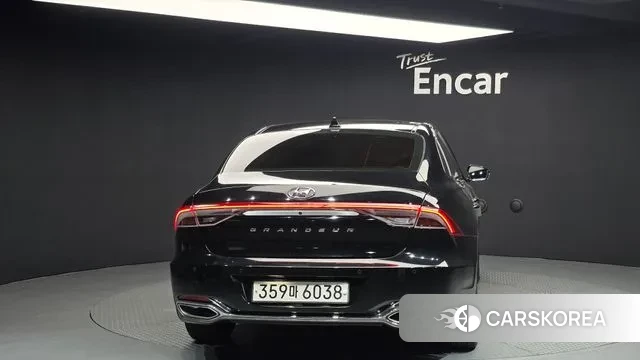 Hyundai The New Grandeur IG id 3121018 из Кореи 14