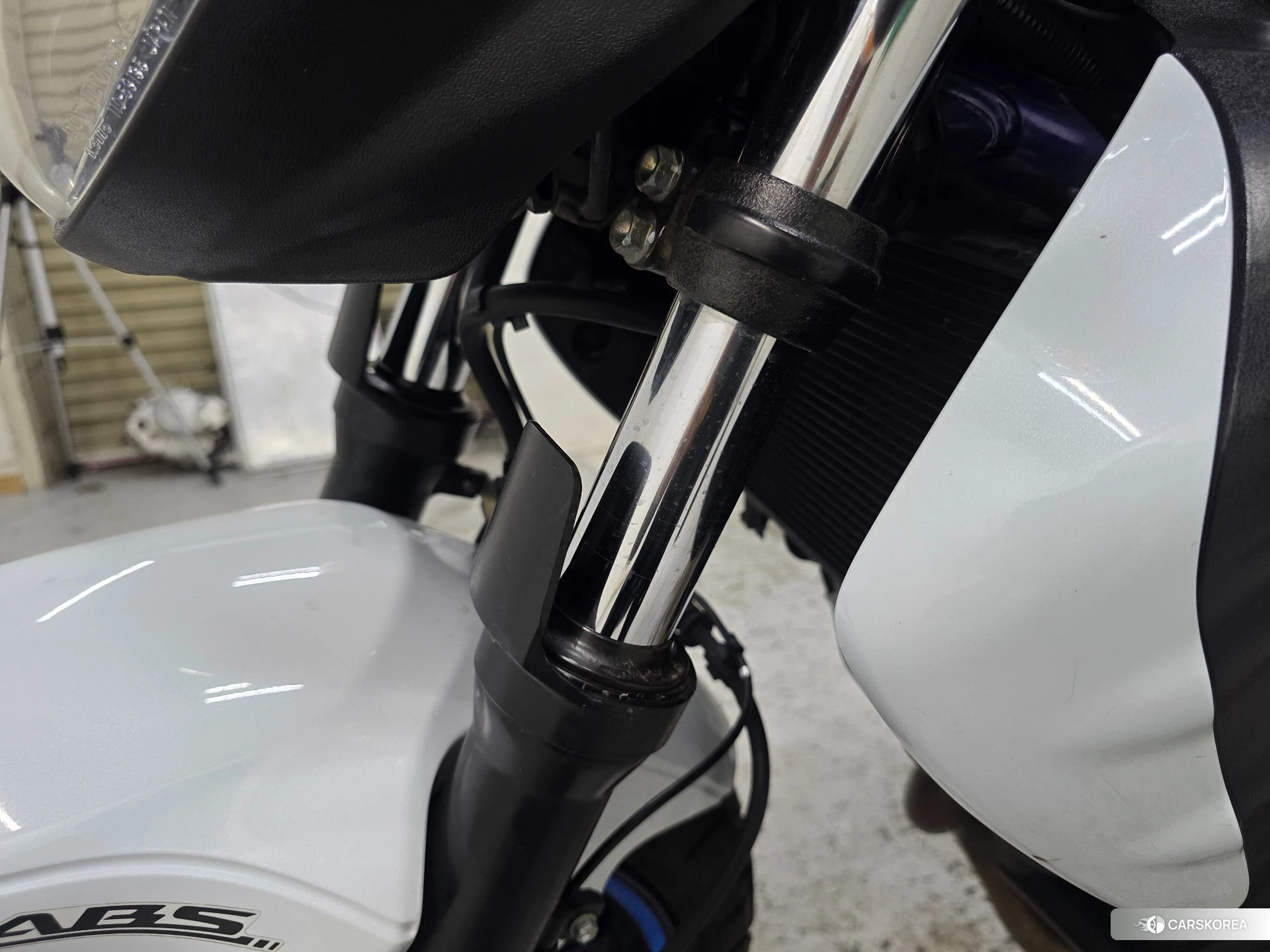 Suzuki GLADIUS 400 ABS id 4192832 из Японии 24