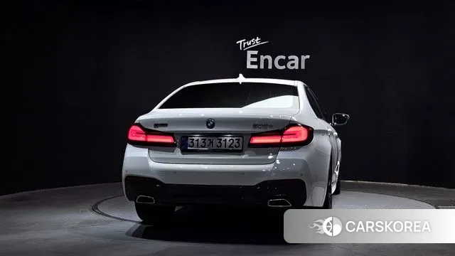 BMW 5 Series (G30) id 3787622 из Кореи 14