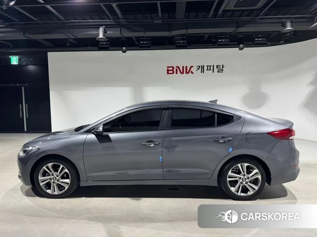 Hyundai Avante AD id 3853799 из Кореи 12