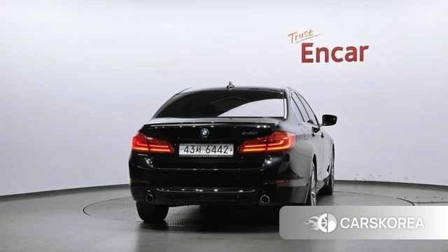 BMW 5 Series (G30) id 4944216 из Кореи 14