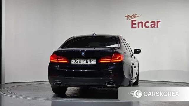 BMW 5 Series (G30) id 3772891 из Кореи 14