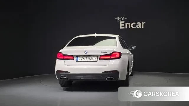 BMW 5 Series (G30) id 3427658 из Кореи 14