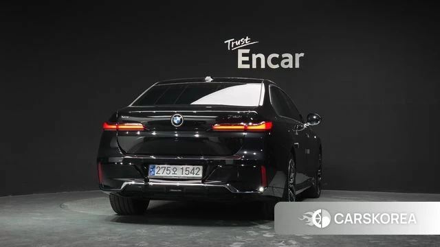 BMW 7 Series (G70) id 3850263 из Кореи 14