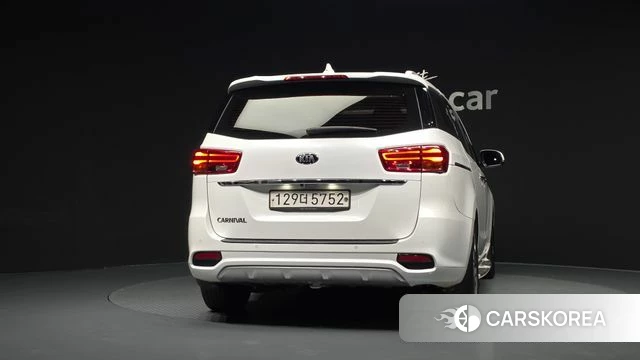 Kia The New Carnival id 4712712 из Кореи 14
