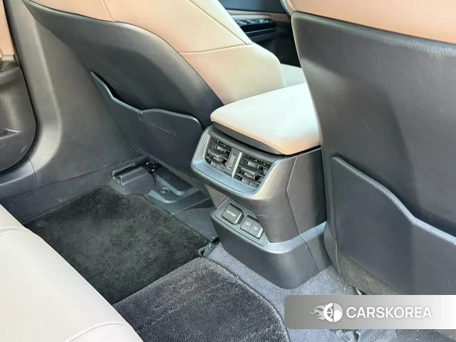 Lexus ES id 4300147 из Китая 20