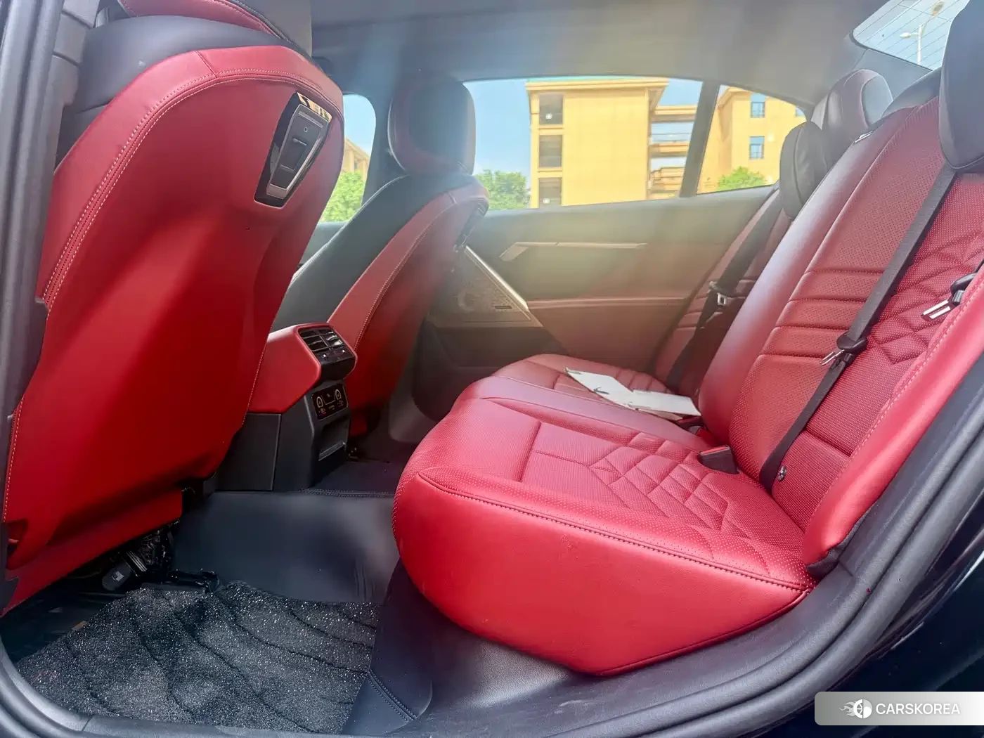 BMW 5 series 2025 Черный из Китая, фото 4