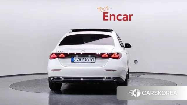 Mercedes-Benz E-Class W214 id 3477162 из Кореи 14
