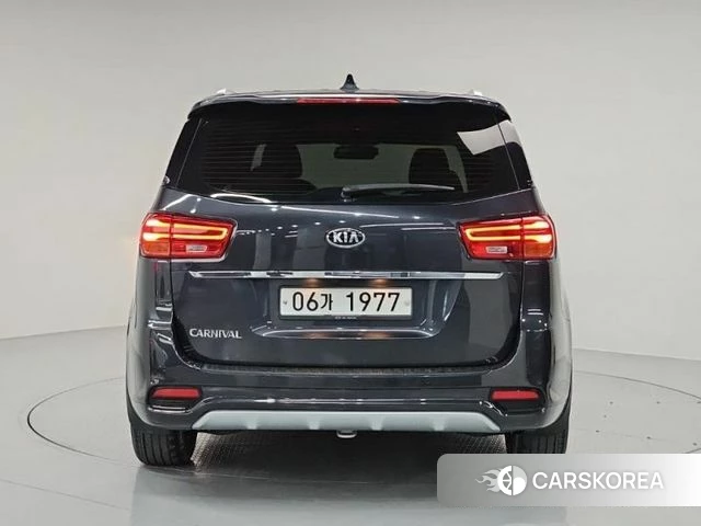 Kia The New Carnival id 3942985 из Кореи 14