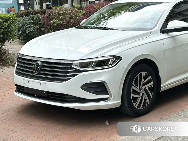 Volkswagen Lavida 2022 Белый из Китая, фото 4