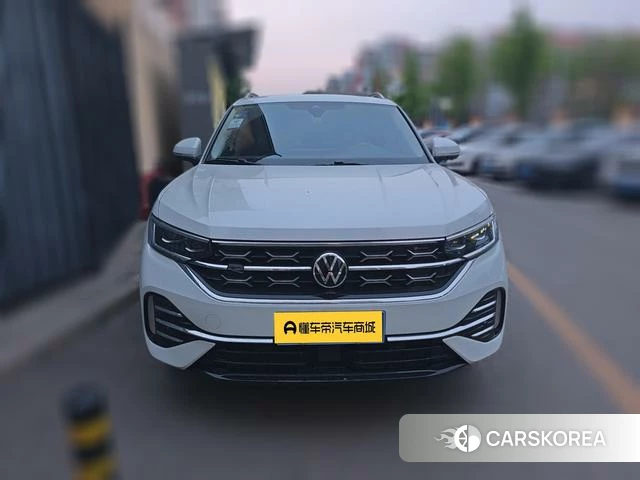 Volkswagen Tanyue 2023 Белый из Китая, фото 4