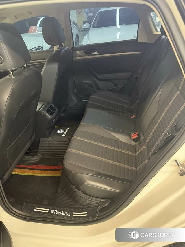 Volkswagen Lavida id 4240860 из Китая 10