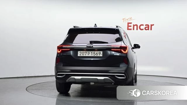 Kia Seltos id 4294522 из Кореи 14