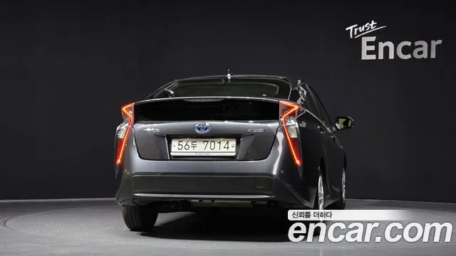 Toyota Prius 4th Generation id 2695047 из Кореи 14