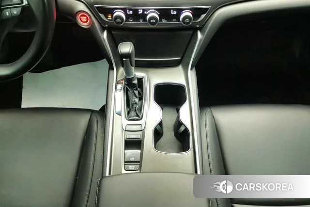 Honda Accord id 4208574 из Китая 11