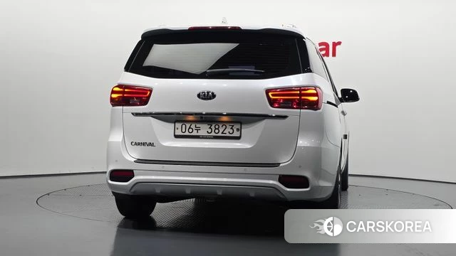 Kia The New Carnival id 4411125 из Кореи 14