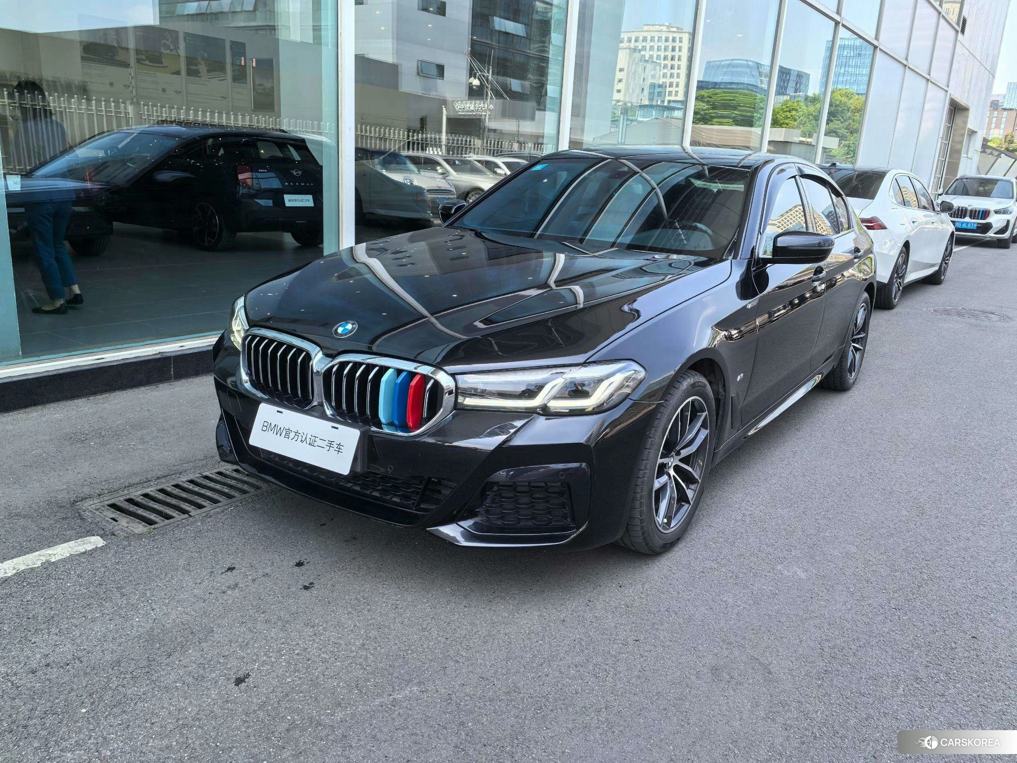 BMW 5 series (imported) 2021 Черный из Китая, фото 4