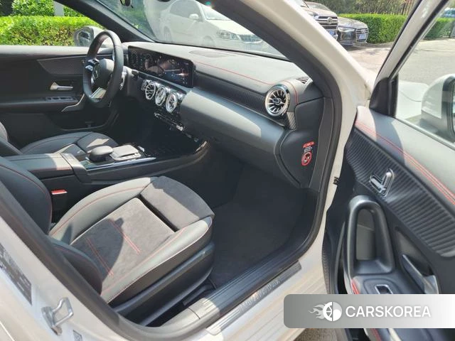Mercedes-Benz Class A id 4234800 из Китая 6