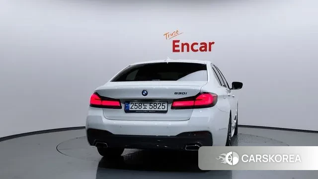 BMW 5 Series (G30) id 3367326 из Кореи 14