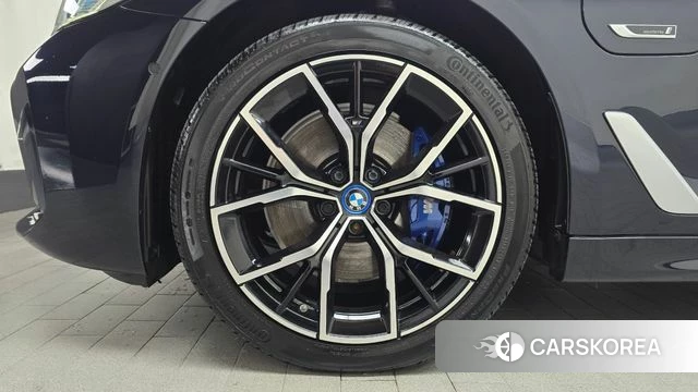 BMW 5 Series (G30) id 4745074 из Кореи 28