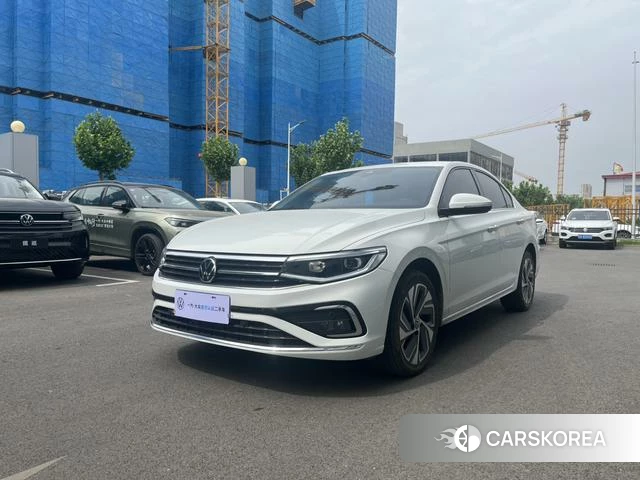 Volkswagen Bora 2025 Белый из Китая, фото 4