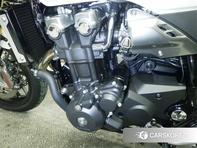 Engine photo