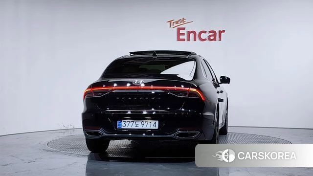 Hyundai The New Grandeur IG Hybrid id 4603597 из Кореи 14