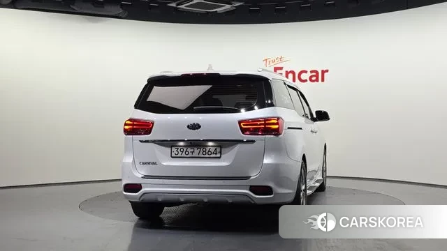 Kia The New Carnival id 3557465 из Кореи 14